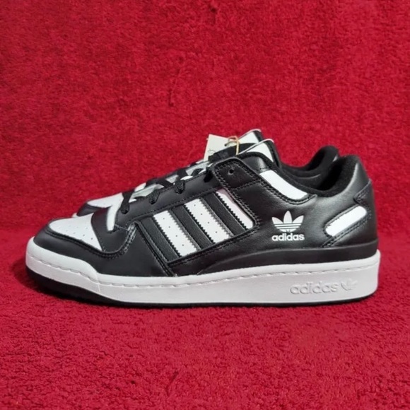 Adidas Men’s Forum Low CL “Core Black/White” Leather Shoes - Picture 5 of 14